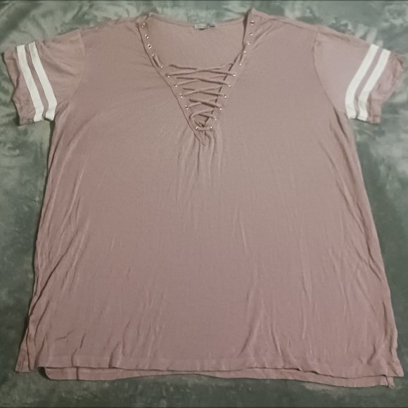 Purple Charlotte Russe Laced Up V-Neck T-Shirt - Picture 1 of 4